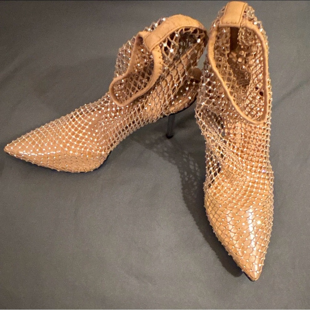 Vince Camuto Tan Mesh Crystal-Embellished Pointed-Toe Stilettos
